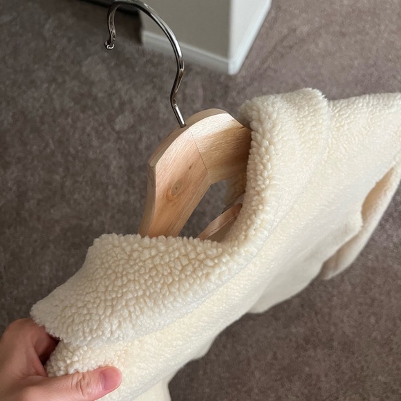 Barney's Originals Coat in Teddy Faux Fur - Picture 5 of 6